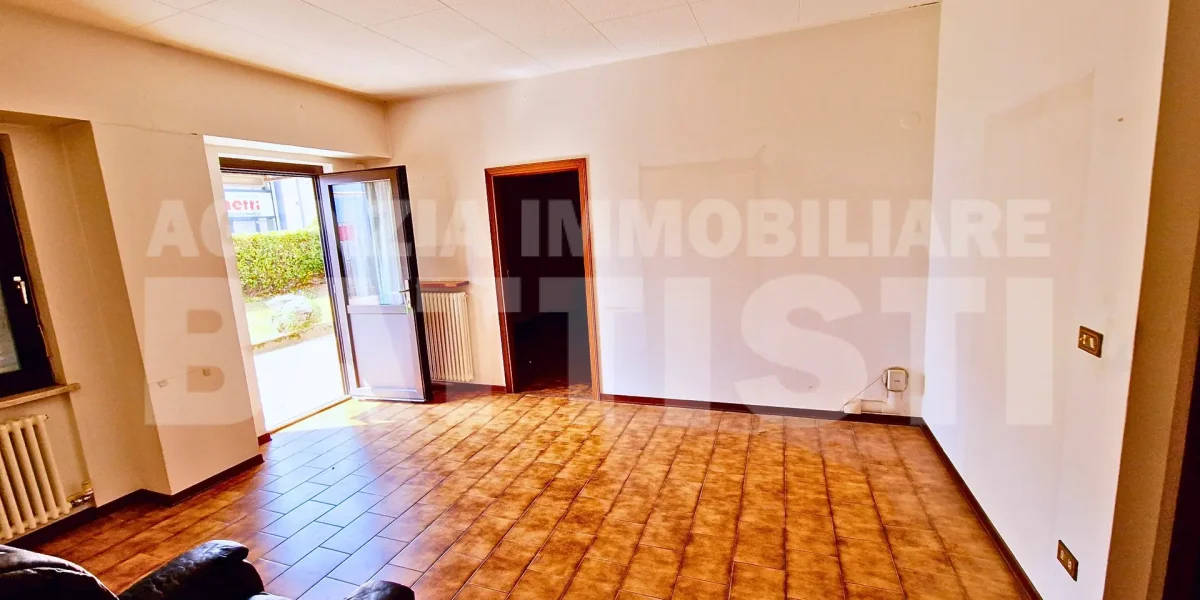 ALLOGGIO CON GIARDINO