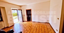 ALLOGGIO CON GIARDINO