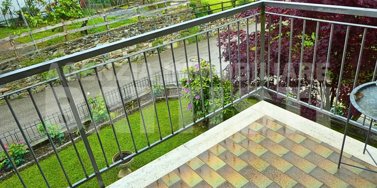 VILLA CON GIARDINO
