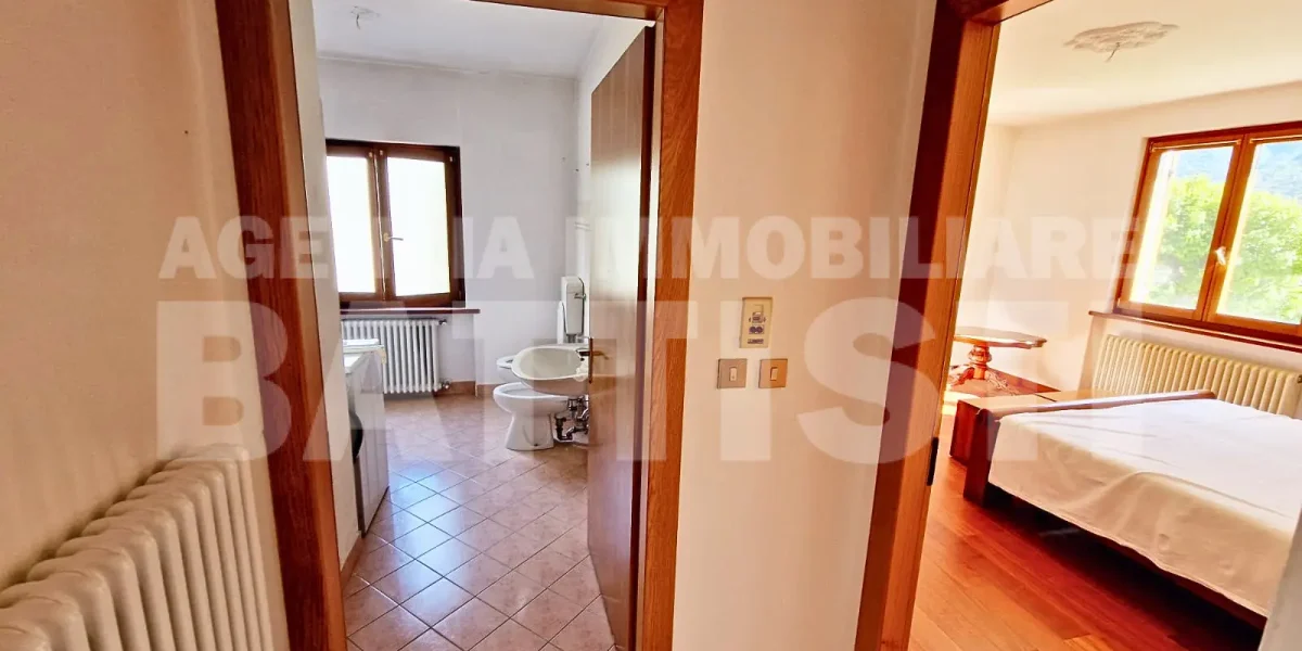 APPARTAMENTO CON TERRENO EDIFICABILE