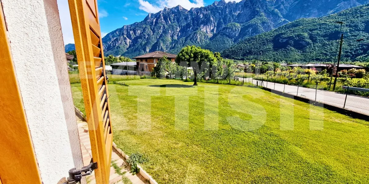 APPARTAMENTO CON TERRENO EDIFICABILE