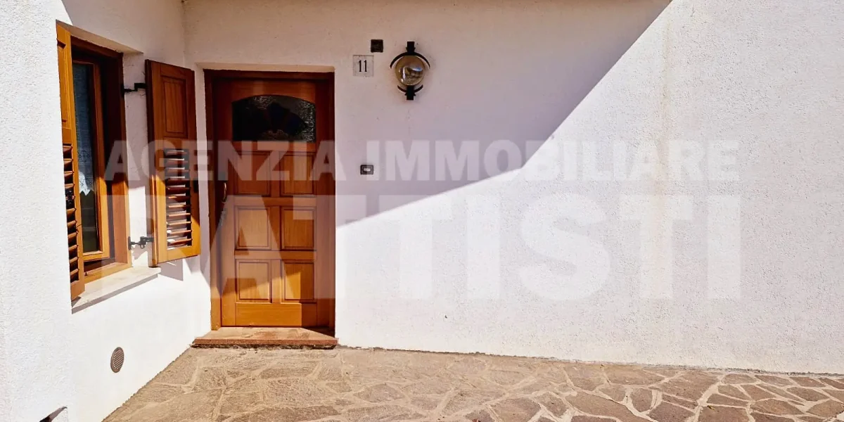 APPARTAMENTO CON TERRENO EDIFICABILE