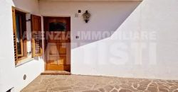 APPARTAMENTO CON TERRENO EDIFICABILE