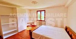 APPARTAMENTO CON TERRENO EDIFICABILE