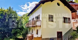 CASA INDIPENDENTE CON TERRENO