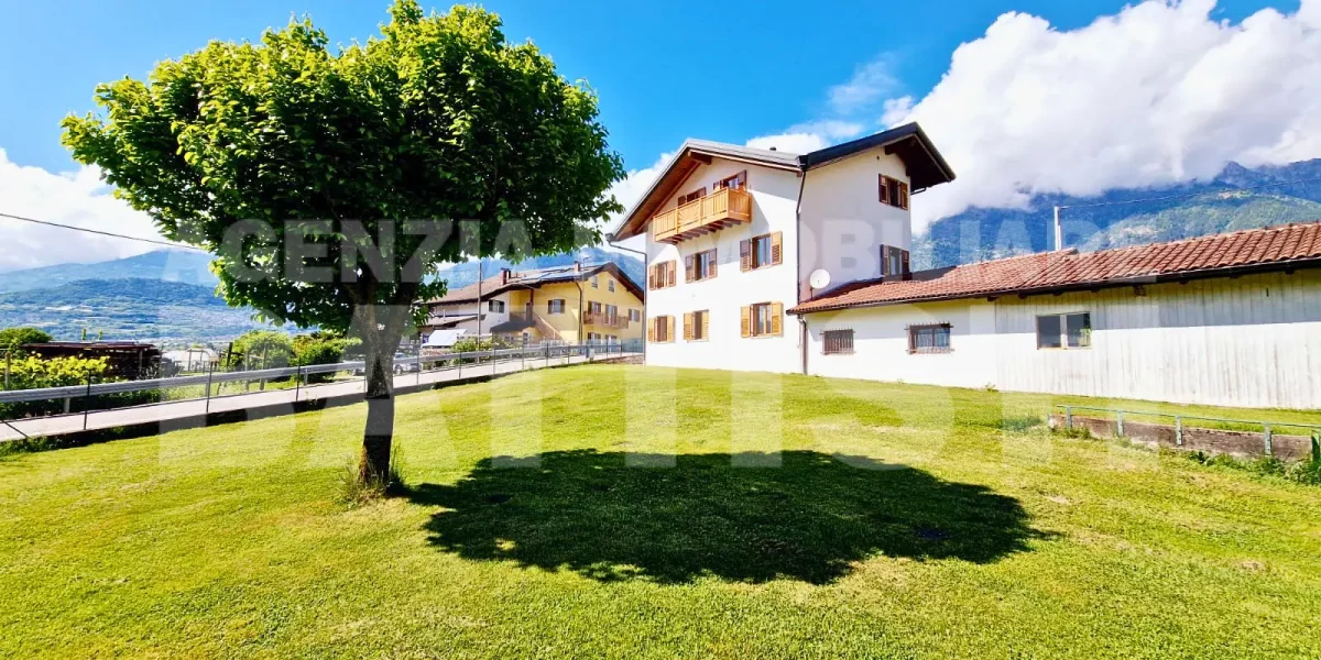 APPARTAMENTO CON TERRENO EDIFICABILE