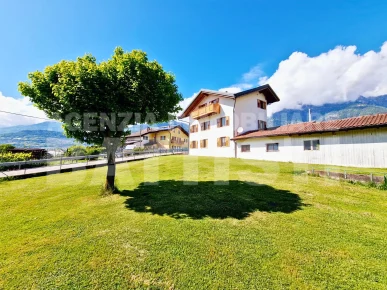 APPARTAMENTO CON TERRENO EDIFICABILE