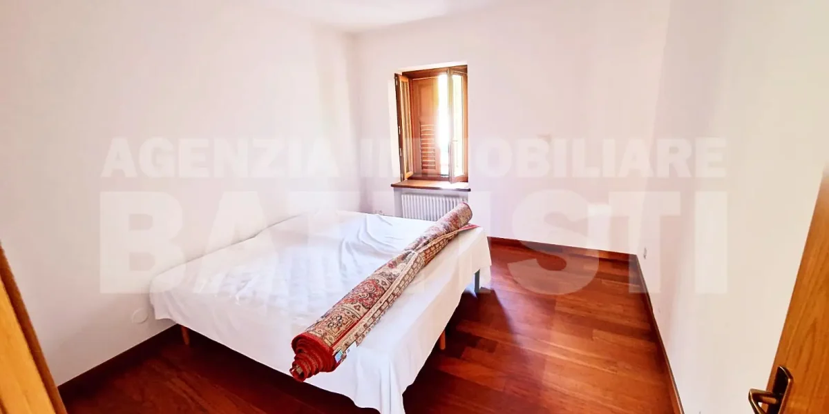 APPARTAMENTO CON TERRENO EDIFICABILE