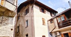 INTERA PORZIONE IN CENTRO