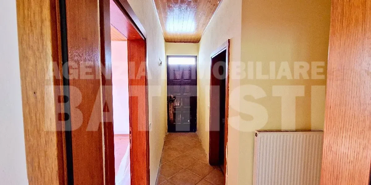 CASA INDIPENDENTE CON TERRENO