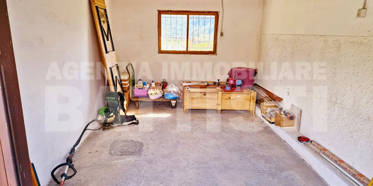 APPARTAMENTO CON TERRENO EDIFICABILE