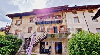 PORZIONE TERRA-TETTO