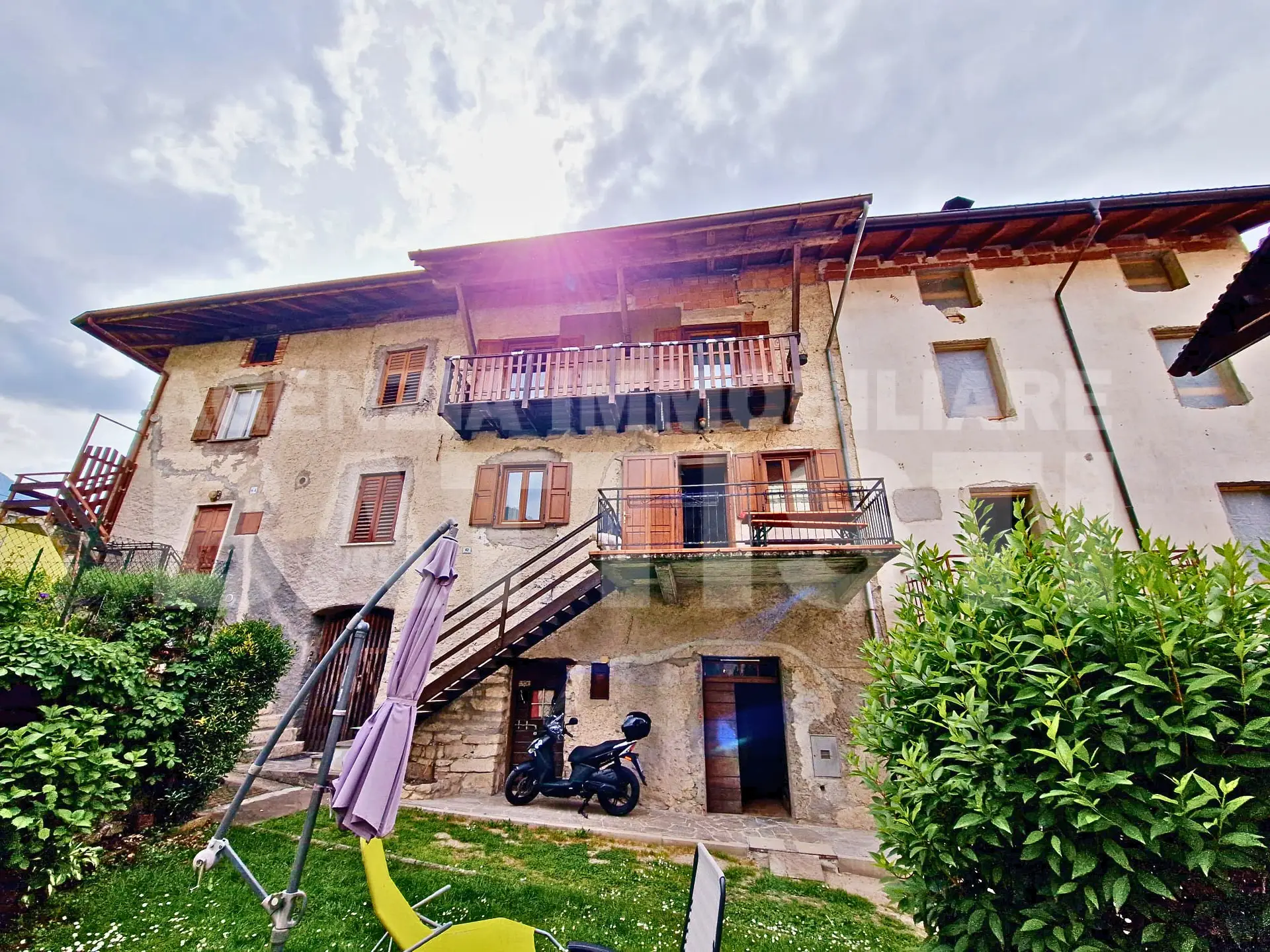 PORZIONE TERRA-TETTO