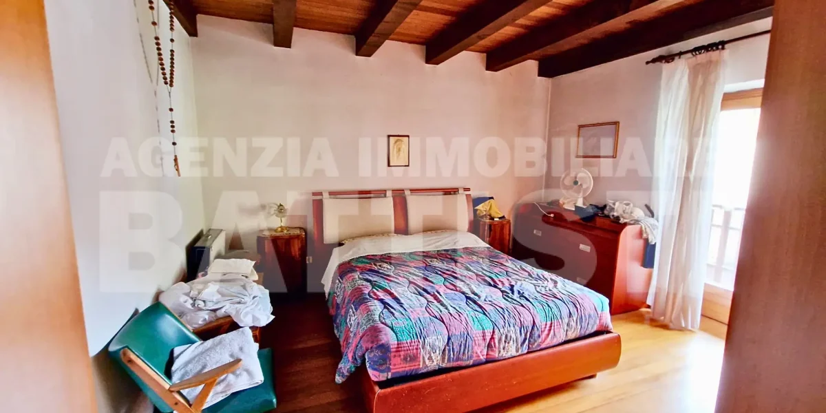 PORZIONE TERRA-TETTO