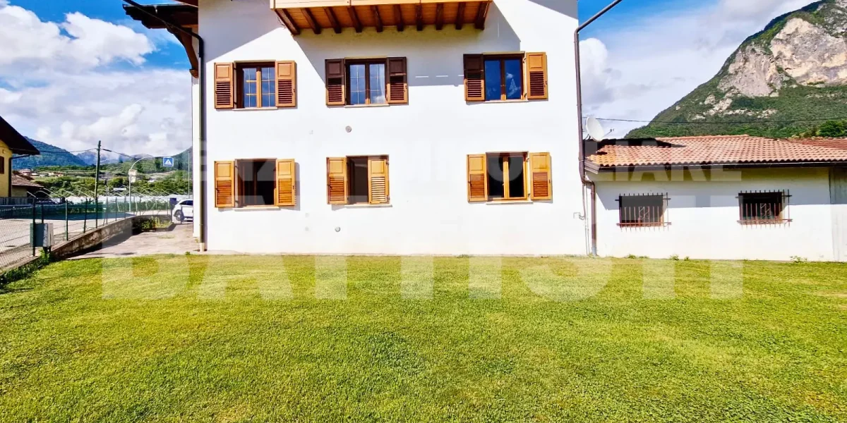 APPARTAMENTO CON TERRENO EDIFICABILE