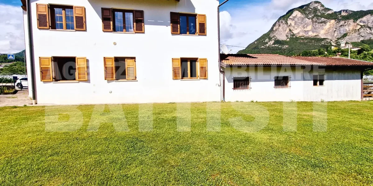 APPARTAMENTO CON TERRENO EDIFICABILE