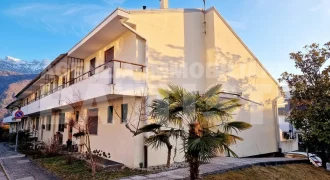VILLETTA A SCHIERA