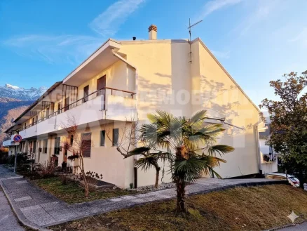 VILLETTA A SCHIERA