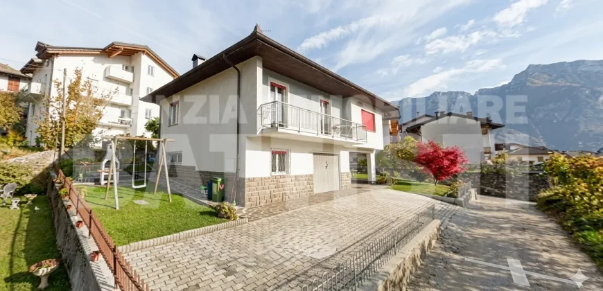 VILLA CON GIARDINO