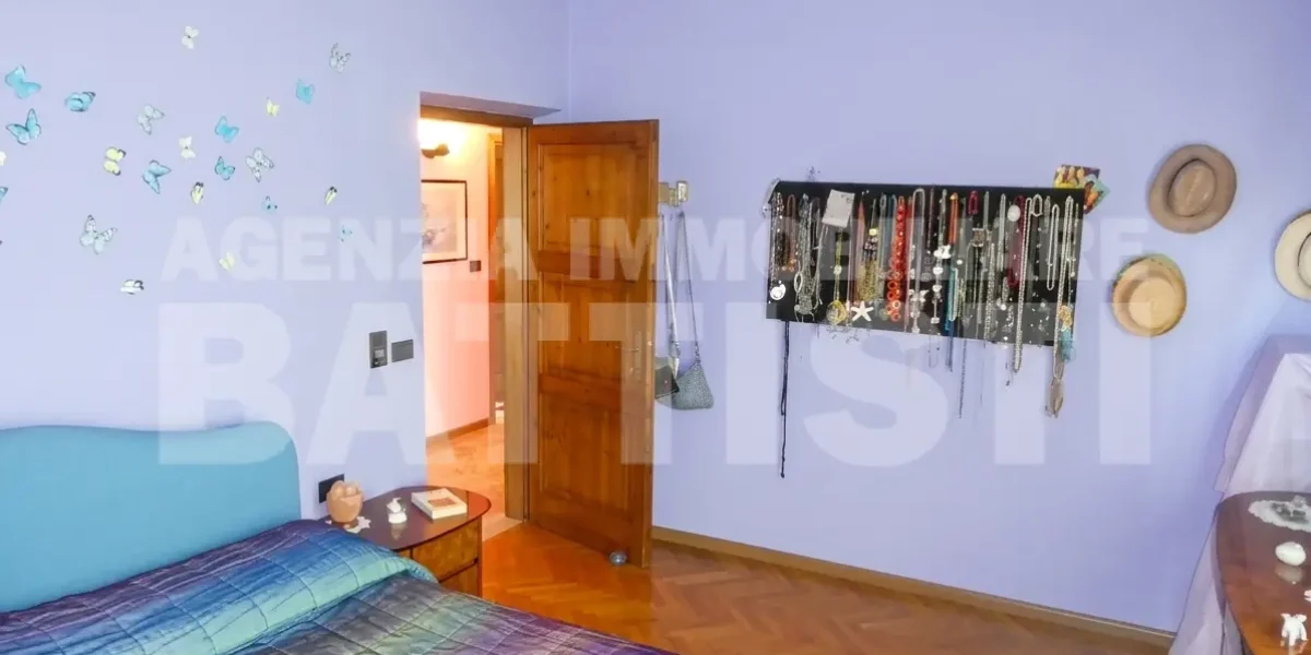 VILLA CON GIARDINO