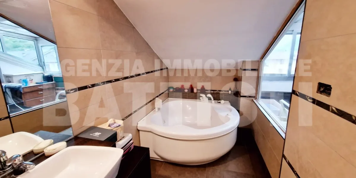 VILLETTA A SCHIERA