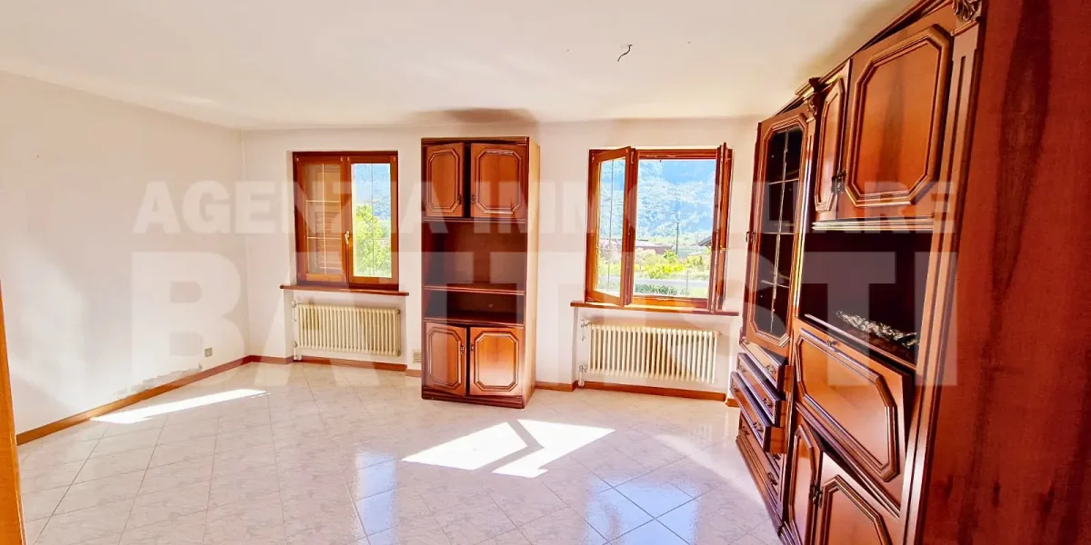 APPARTAMENTO CON TERRENO EDIFICABILE