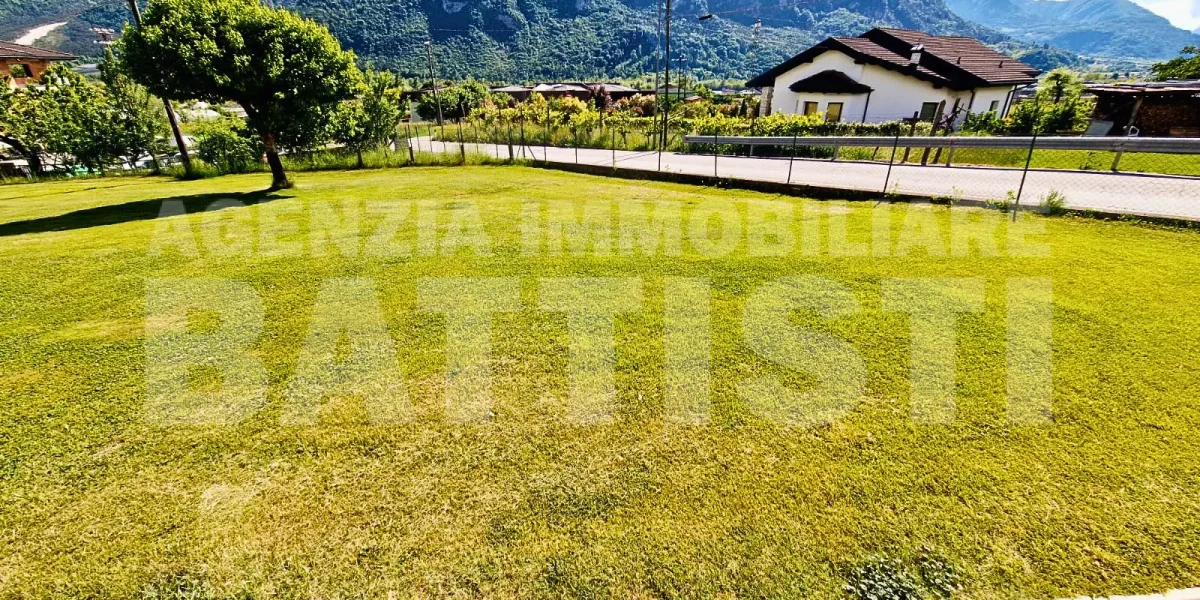 APPARTAMENTO CON TERRENO EDIFICABILE