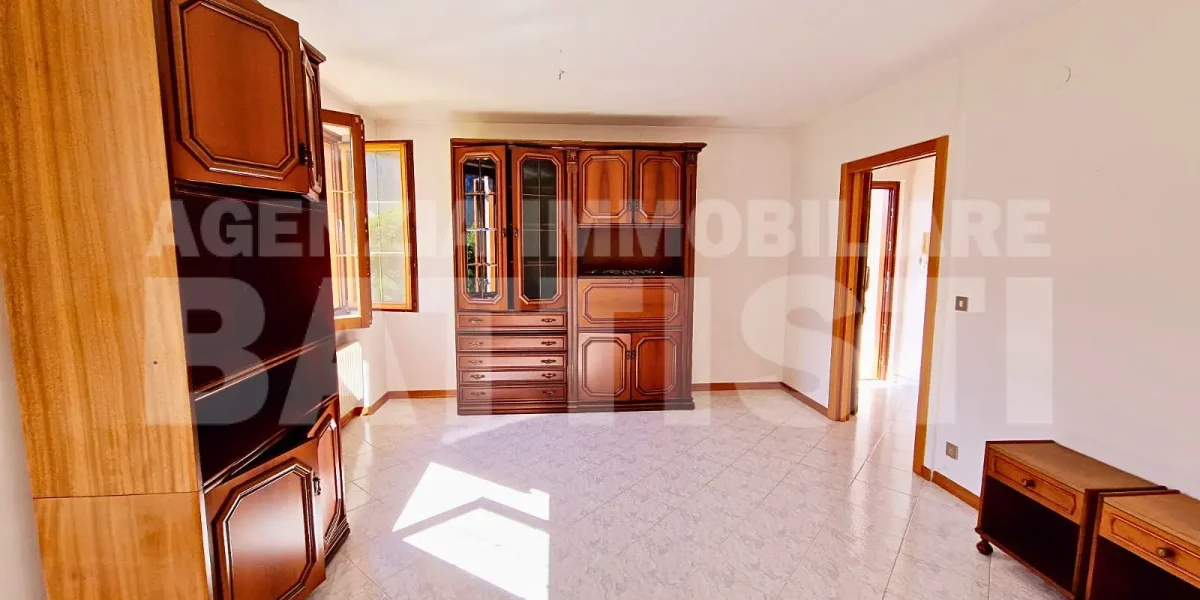 APPARTAMENTO CON TERRENO EDIFICABILE