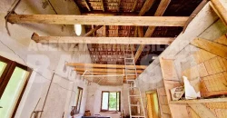 CASA INDIPENDENTE CON TERRENO
