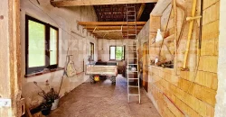 CASA INDIPENDENTE CON TERRENO