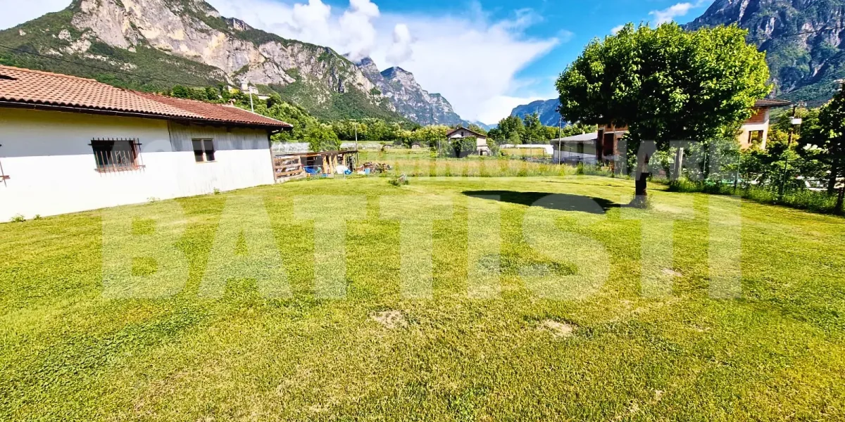 APPARTAMENTO CON TERRENO EDIFICABILE