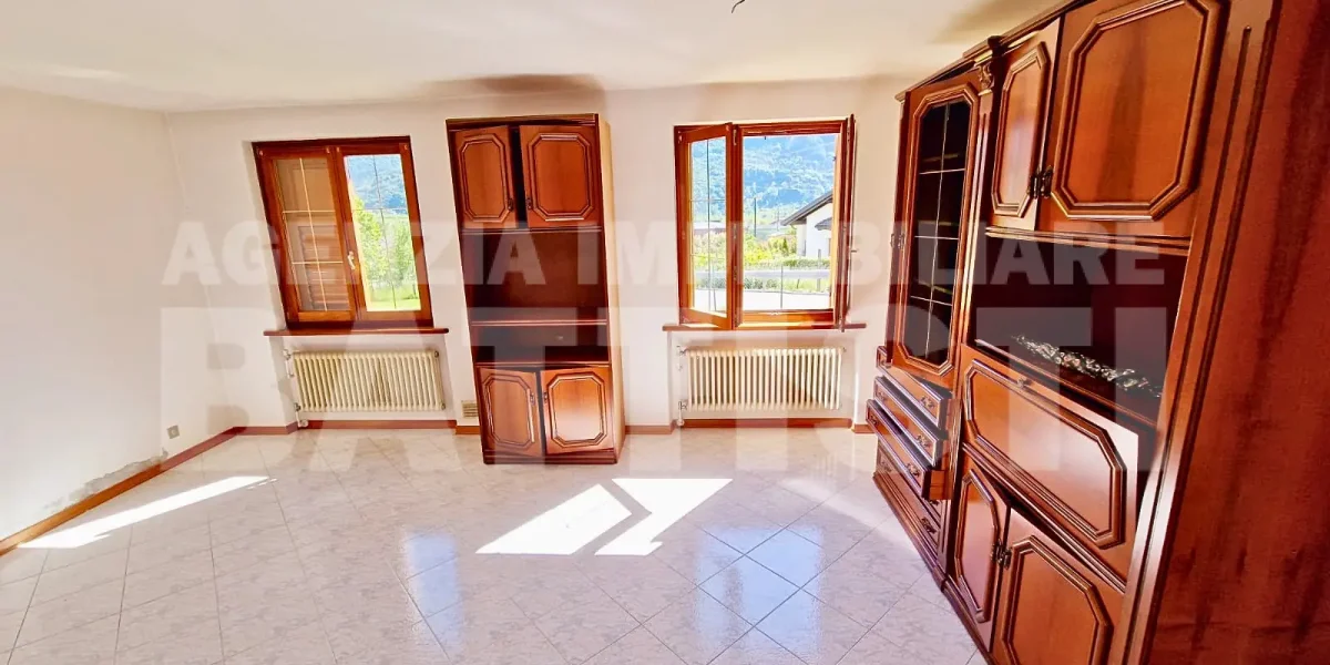 APPARTAMENTO CON TERRENO EDIFICABILE