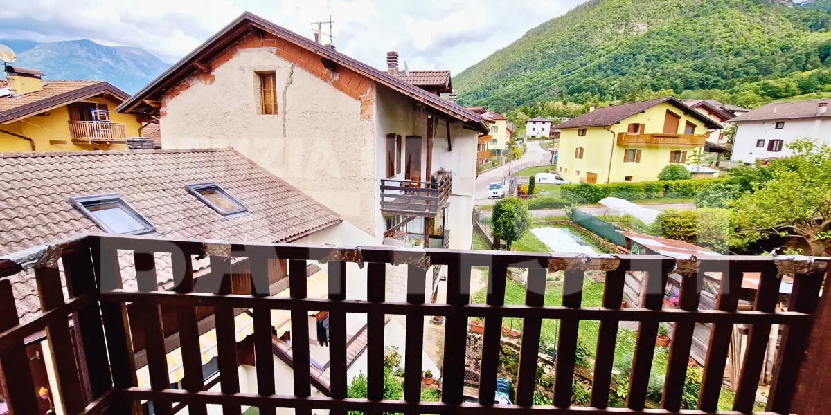 PORZIONE TERRA-TETTO