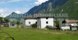 PORZIONE CON TERRENO