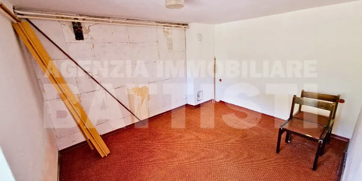 PORZIONE CON CORTILE PRIVATO