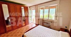 PORZIONE CON CORTILE PRIVATO