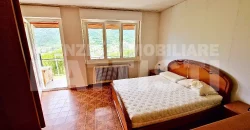 PORZIONE CON CORTILE PRIVATO