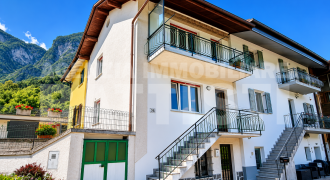 PORZIONE CON CORTILE PRIVATO