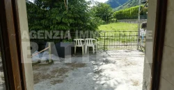 PORZIONE CON TERRENO