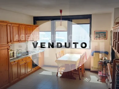 LUMINOSO ALLOGGIO