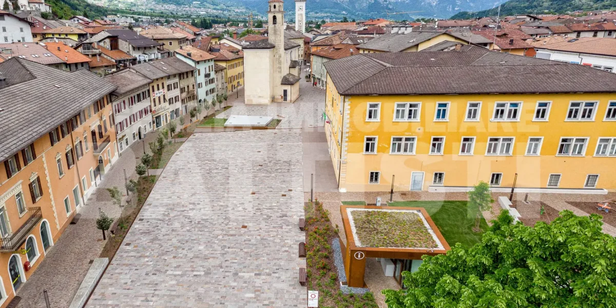 MANSARDA ARREDATA IN CENTRO