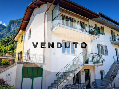PORZIONE CON CORTILE PRIVATO