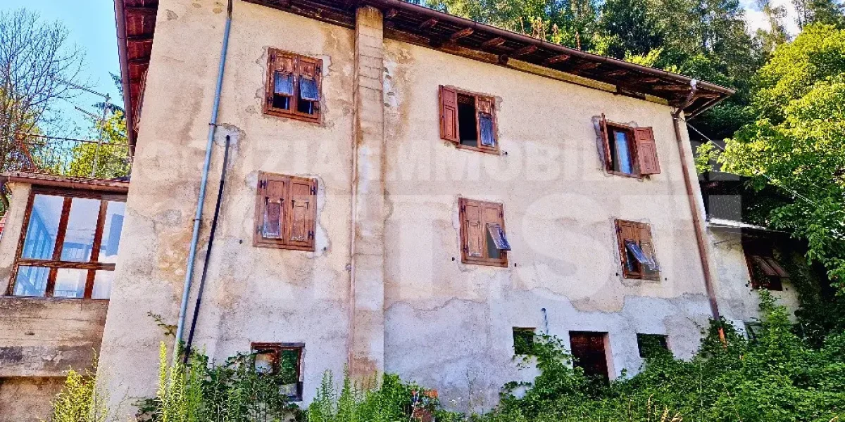 AMPIO ALLOGGIO PANORAMICO