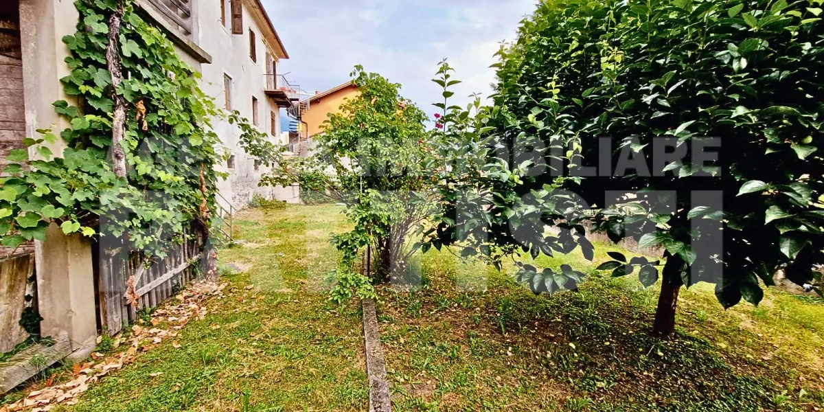 AMPIO APPARTAMENTO IN SUGGESTIVA POSIZIONE