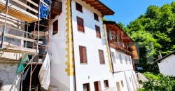 PORZIONE IN COLLINA RISTRUTTURATA