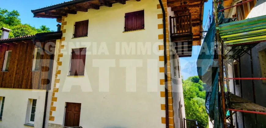 PORZIONE IN COLLINA RISTRUTTURATA