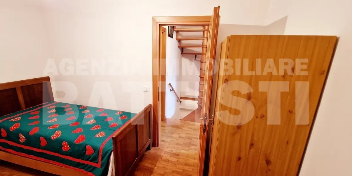 PORZIONE IN COLLINA RISTRUTTURATA