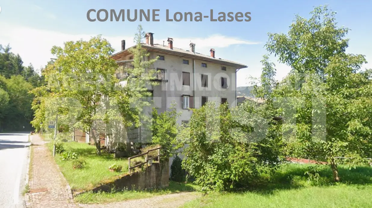 APPARTAMENTO CON GARAGE E POSTO AUTO – LONA / LASES