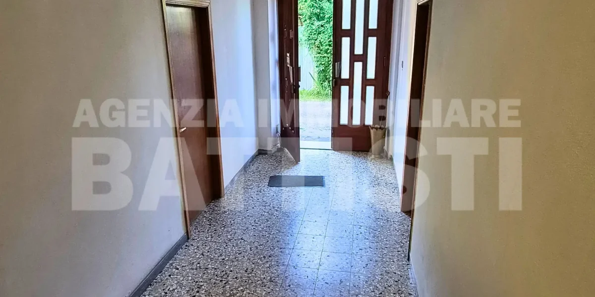 APPARTAMENTO CON GARAGE E POSTO AUTO – LONA / LASES