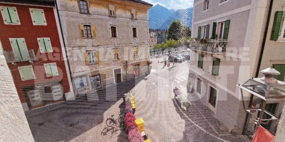 AMPIO ALLOGGIO IN CENTRO